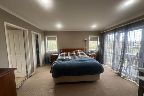 Photo of property in 4 Bluejacket Place, Whitby, Porirua, 5024