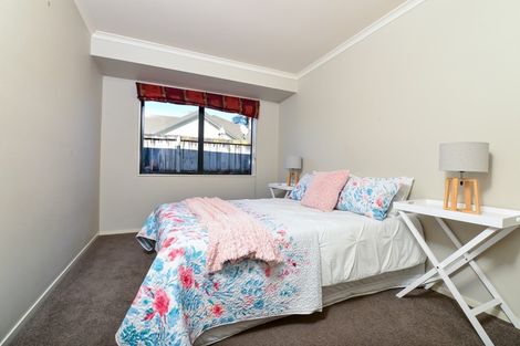 Photo of property in 9 Lockhart Place, Rototuna, Hamilton, 3210