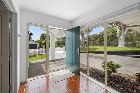 Photo of property in 1 Orlando Close, Frankleigh Park, New Plymouth, 4310