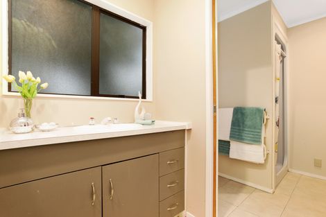 Photo of property in 174 Shaw Road, Oratia, Auckland, 0604