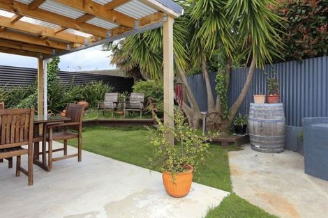 Photo of property in 30 Skerrett Crescent, Tamatea, Napier, 4112