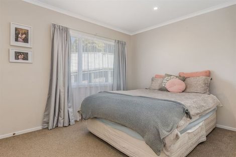 Photo of property in 42 Main Road, Titahi Bay, Porirua, 5022