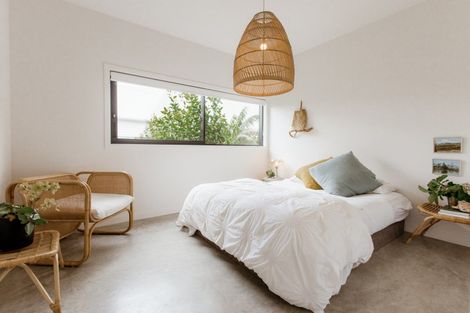 Photo of property in 16 Shearwater Lane, Point Wells, 0986