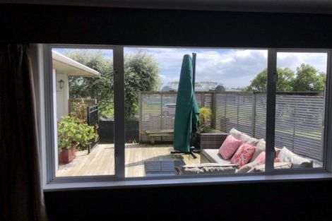 Photo of property in 7 Jenkins Place, Waitara, 4320