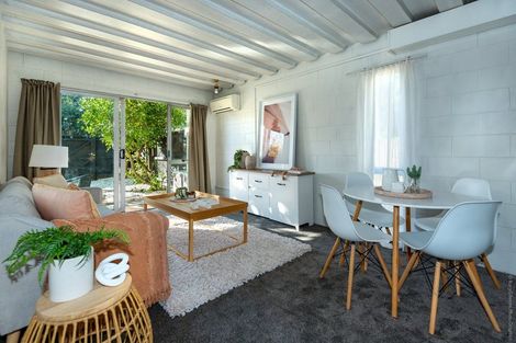 Photo of property in 1/273 Riccarton Road, Upper Riccarton, Christchurch, 8041