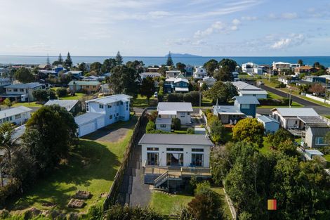 Photo of property in 32a Hillview Road, Waihi Beach, 3611