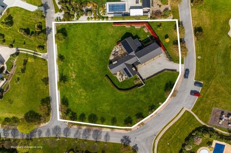 Photo of property in 1 Elderberry Crescent, Wanaka, 9305