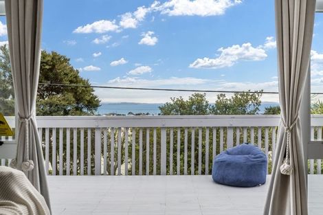 Photo of property in 31 Brightside Road, Stanmore Bay, Whangaparaoa, 0932