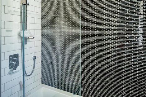 Photo of property in 34 Ranui Terrace, Tawa, Wellington, 5028