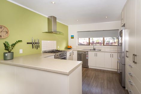 Photo of property in 19 Valley Road, Pukekohe, 2120