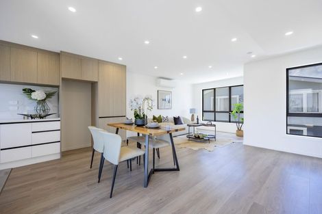 Photo of property in 8/8 Sheehan Road, Te Atatu South, Auckland, 0610