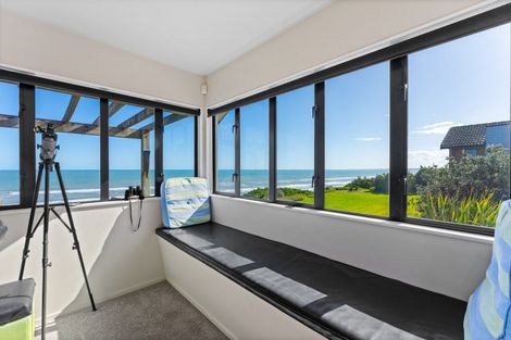 Photo of property in 43 Longbeach Drive, Castlecliff, Whanganui, 4501