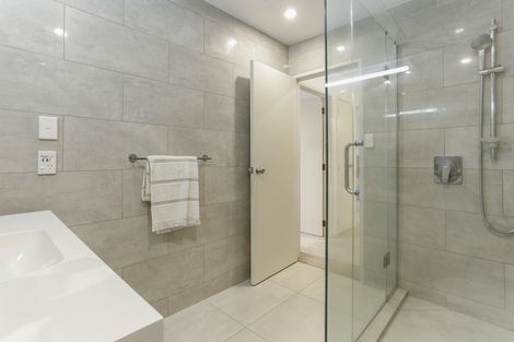 Photo of property in 2/1 Burns Avenue, Takapuna, Auckland, 0622