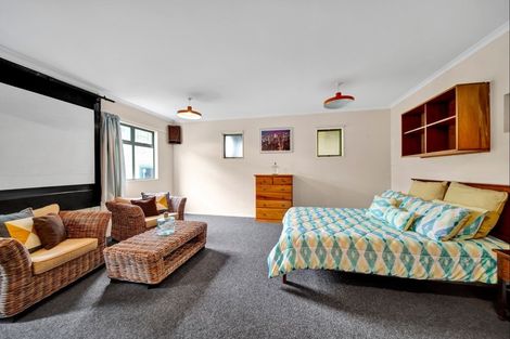 Photo of property in 339a Devon Street West, New Plymouth, 4310