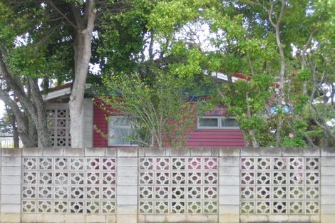 Photo of property in 11 Cresta Avenue, Beach Haven, Auckland, 0626