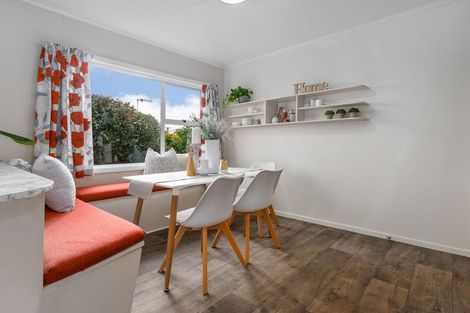 Photo of property in 52a Winchester Street, Levin, 5510