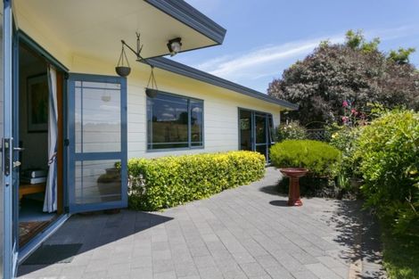 Photo of property in 50 Acacia Bay Road, Nukuhau, Taupo, 3330