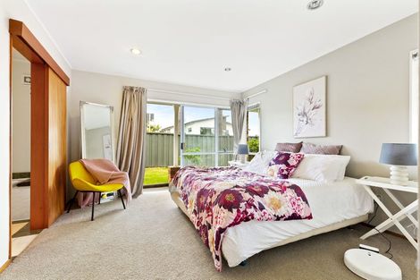Photo of property in 6 Horizon Way, West Harbour, Auckland, 0618
