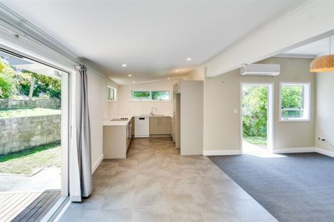 Photo of property in 30 Coote Road, Bluff Hill, Napier, 4110