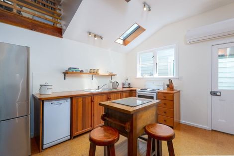 Photo of property in 16 Russell Street, Stepneyville, Nelson, 7010