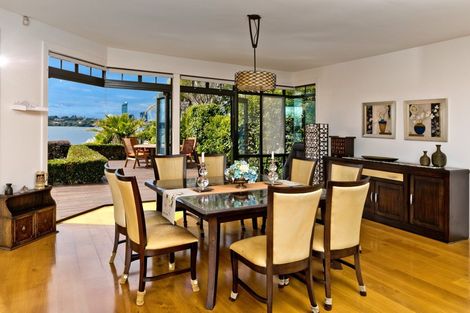 Photo of property in 4/76 Shakespeare Road, Milford, Auckland, 0620