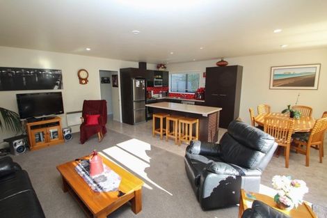 Photo of property in 32 Magdala Street, Kakanui, Oamaru, 9495