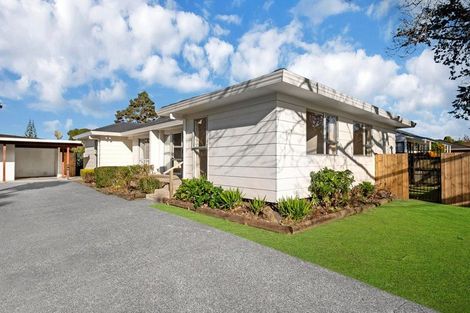 Photo of property in 11a Sharivari Place, Conifer Grove, Takanini, 2112