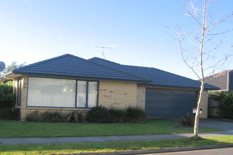 Photo of property in 26 Feeny Crescent, East Tamaki, Auckland, 2013