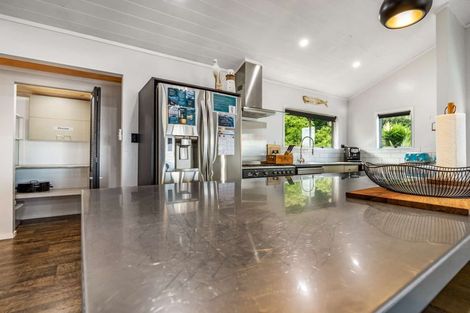 Photo of property in 406 Thames Coast Sh25 Road, Te Puru, Thames, 3575