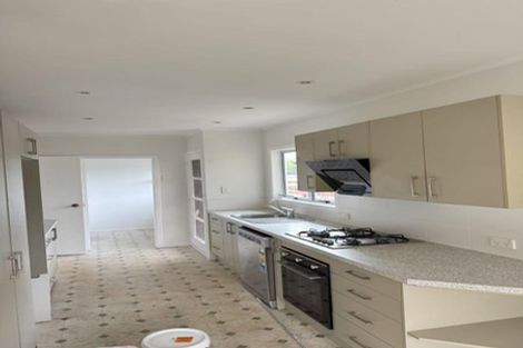 Photo of property in 25 Moor Avenue, Te Atatu Peninsula, Auckland, 0610