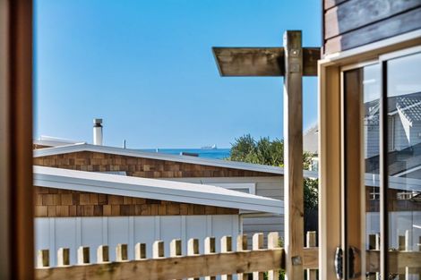 Photo of property in 299 Oceanbeach Road, Mount Maunganui, 3116