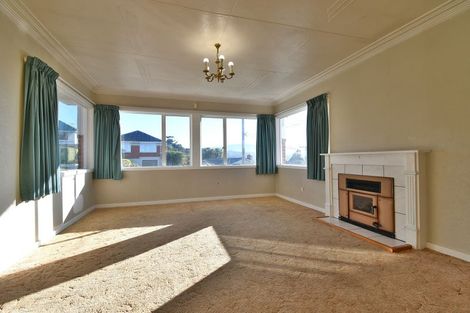 Photo of property in 131 Easther Crescent, Kew, Dunedin, 9012