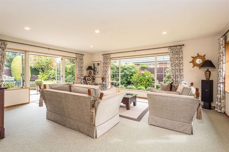 Photo of property in 7 Tavistock Place, Russley, Christchurch, 8042