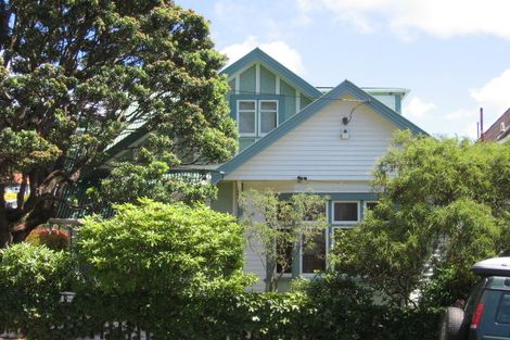 Photo of property in 38 Rimu Road, Kelburn, Wellington, 6012