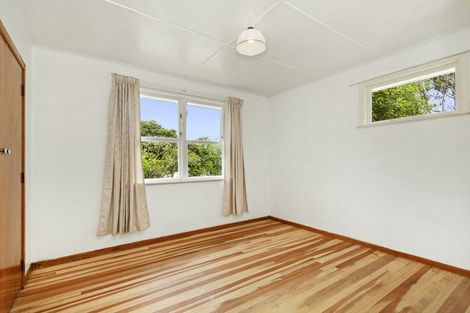 Photo of property in 57 Franklyn Road, Tawa, Wellington, 5028