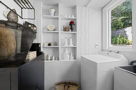 Photo of property in 11 Burns Street, Westown, New Plymouth, 4310