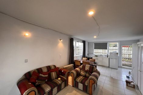 Photo of property in 27 Rathgar Road, Henderson, Auckland, 0610