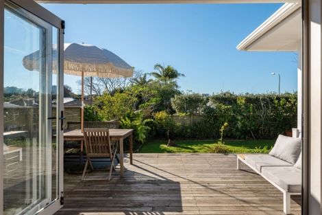 Photo of property in 8a Riverton Road, Mount Maunganui, 3116