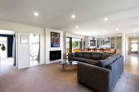 Photo of property in 18 Watkins Road, Cambridge, 3434