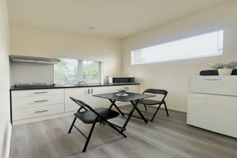 Photo of property in 73 Oakdale Road, Mount Roskill, Auckland, 1041