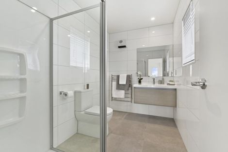 Photo of property in 18 Orford Lane, Takanini, 2112