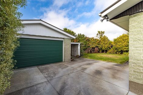 Photo of property in 16 Greenfield Place, Mairehau, Christchurch, 8052