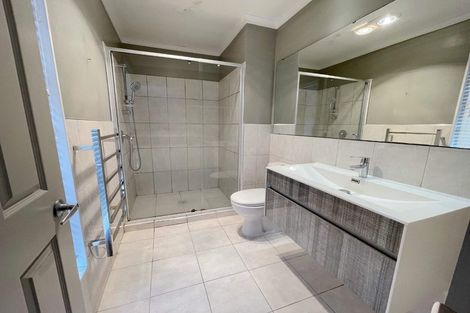 Photo of property in 30 The Track, Takanini, 2112