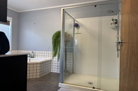 Photo of property in 1/8 Wickstead Place, Massey, Auckland, 0614