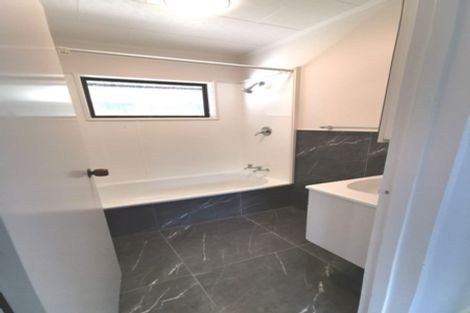 Photo of property in 98a Mako Mako Road, Levin, 5510