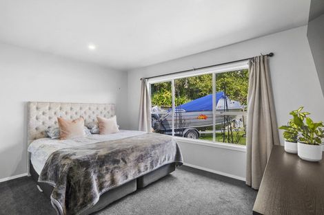 Photo of property in 1 Ross Place, Blagdon, New Plymouth, 4310