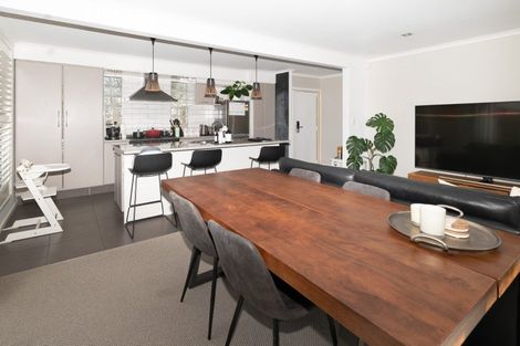 Photo of property in 4a Higgs Road, Mount Wellington, Auckland, 1060