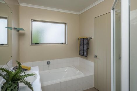 Photo of property in 52a Martin Road, Paraparaumu Beach, Paraparaumu, 5032