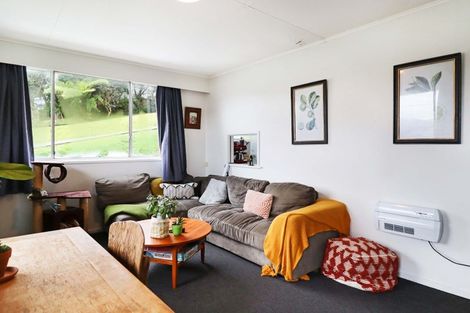 Photo of property in 113-115 Horoeka Street, Stokes Valley, Lower Hutt, 5019