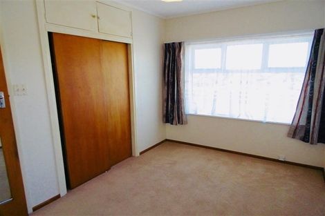 Photo of property in 19 Scott Street, Moturoa, New Plymouth, 4310